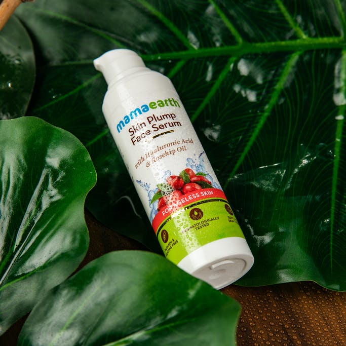 MamaEarth Skin Plump Serum For Face Glow, with Hyaluronic Acid and Rosehip Oil for Ageless Skin - 30ml